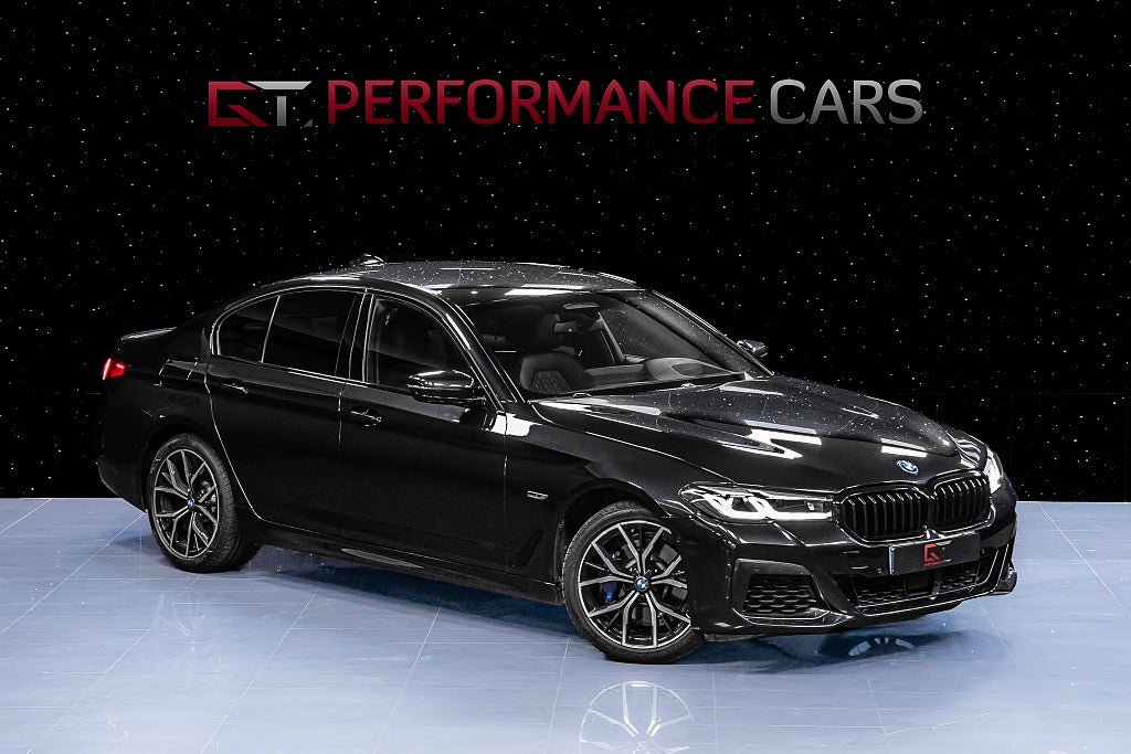 BMW 530e xDrive Sedan M-Sport MOMS H/K Drag DAP HuD P-Värmare
