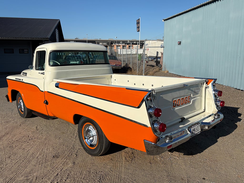 Dodge D100 Sweptside Pickup