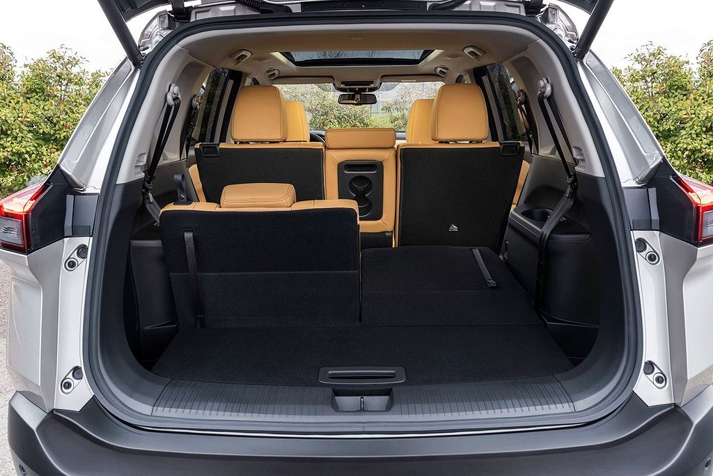 Nissan X-Trail N-Connecta MHEV 5 el 7-sits | Auto | Kampanj 2025