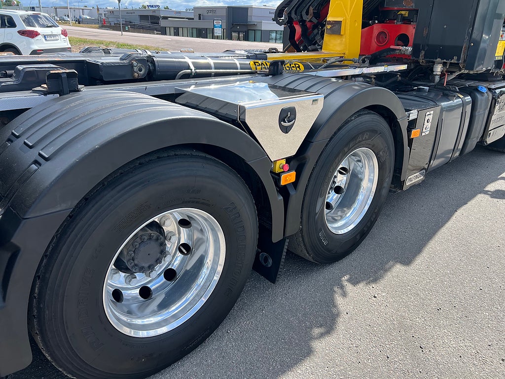 Volvo FM13 460 8x4*4 Kranväxlare Palfinger Kran & Jibb