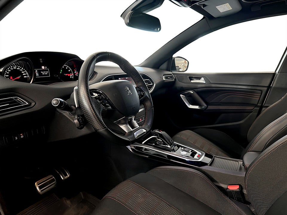 Bild på Peugeot 308 sw SW GT-Line 1.2 PT 130hk Aut KAMREMBYT PANO DRAG