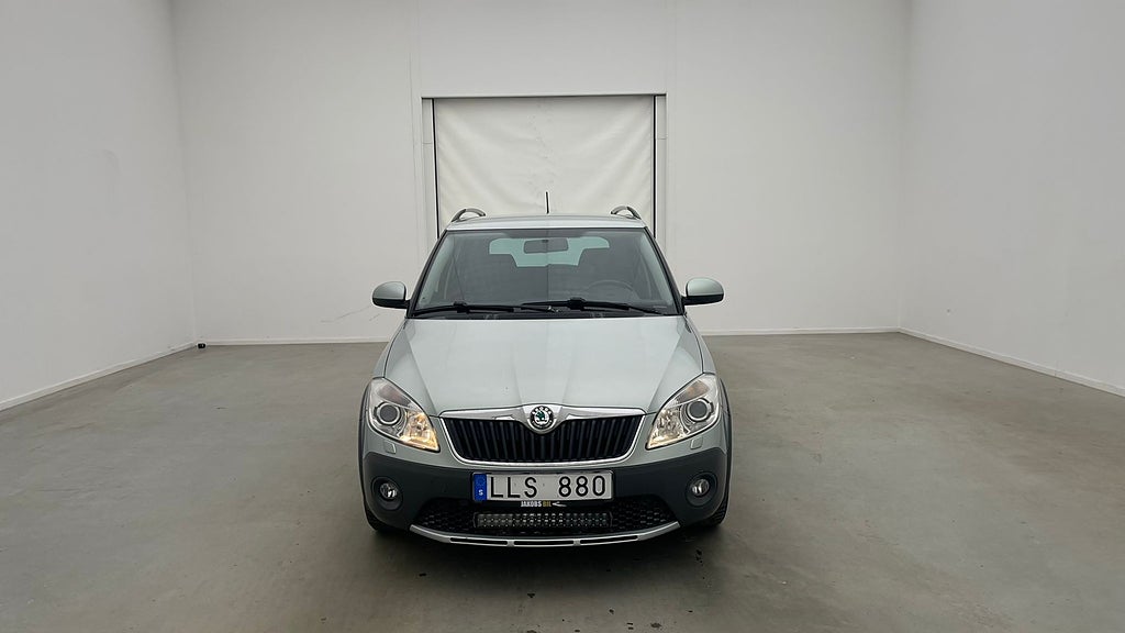 Skoda Fabia Scout 1.2 TSI 105hk M&K-Värmare P-Sensorer Drag