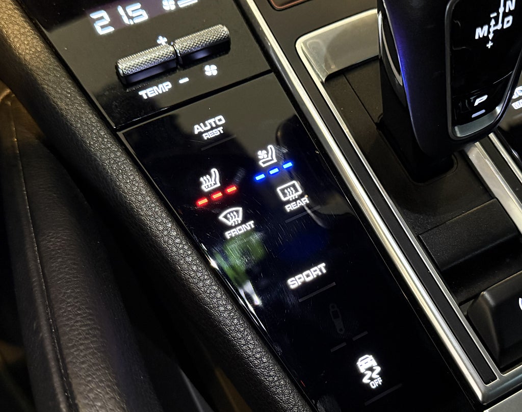 Porsche Cayenne TipTronic S 340HK PANORAMA BOSE LÄDER VÄRMARE
