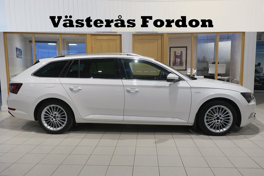 Skoda Superb 2.0 TDI 4x4 L&K Värmare Drag Canton Keyless Carplay
