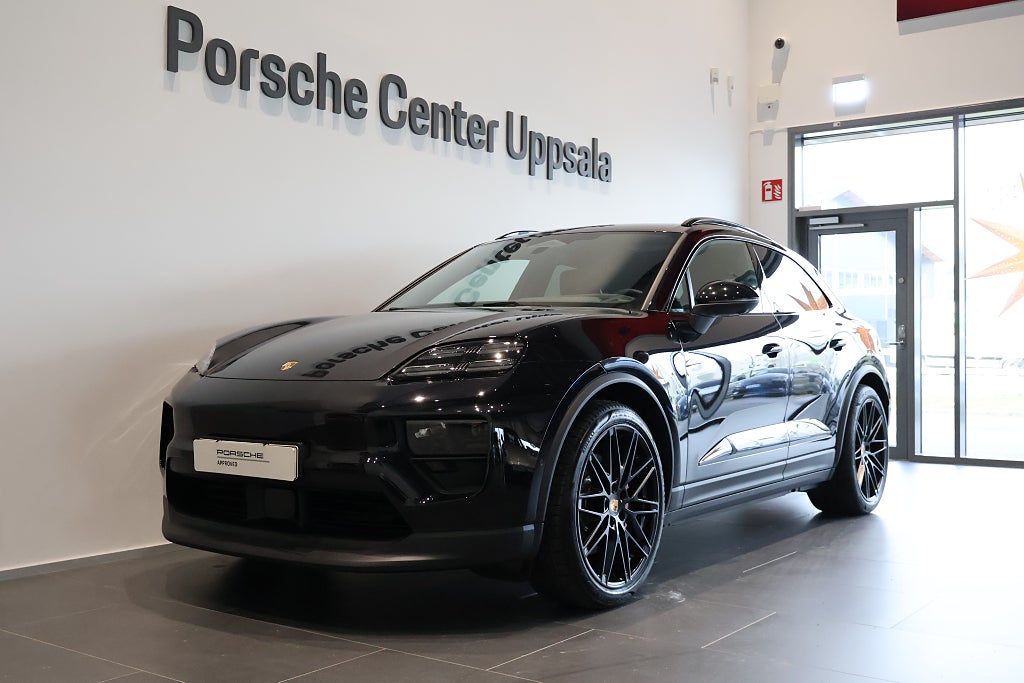 Porsche Macan 4S Electric 