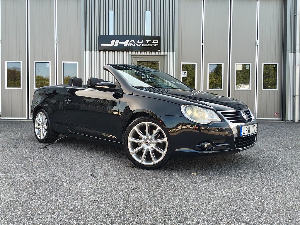 Volkswagen Eos 2.0 TSI Aut Cab Svensksåld Läder Sportstolar Låga Mil