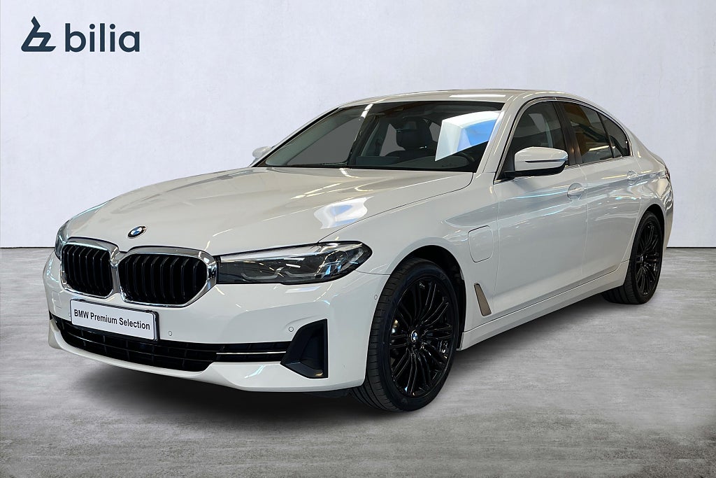BMW 530e xDrive Sedan Värmare Backkamera Navi Rattvärme Dragkrok