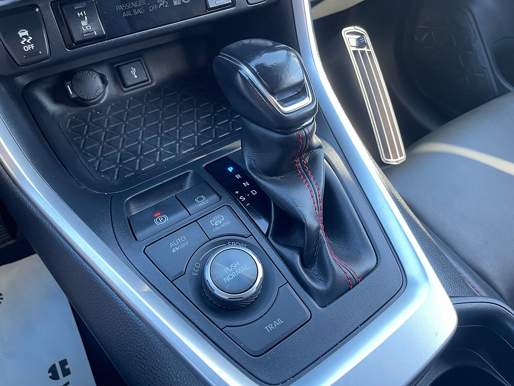 Suzuki Across Plug-in Hybrid 2.5 PHEV E-CVT Inclusive 306 hk