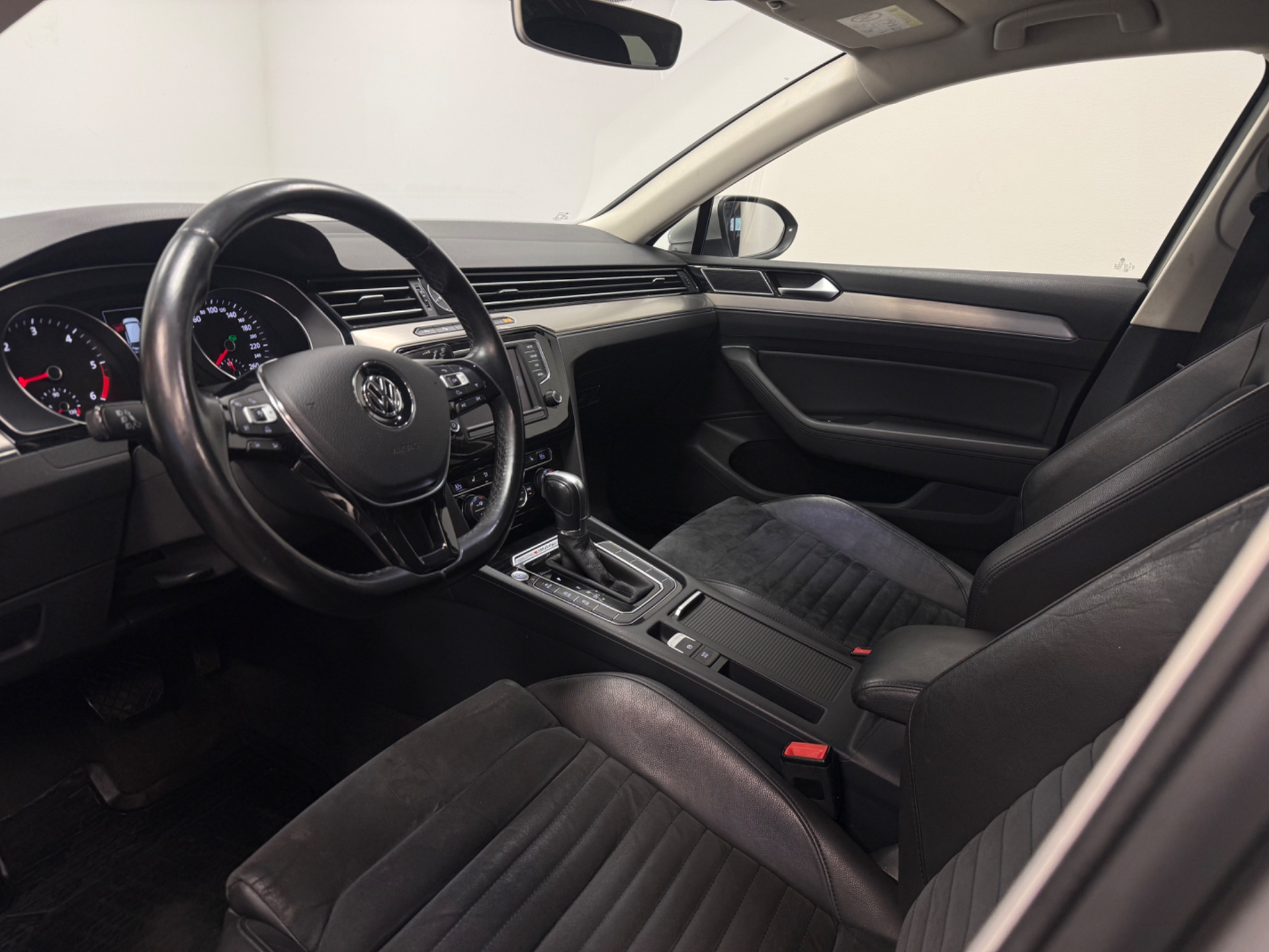 Volkswagen Passat 2015, bild 6/10
