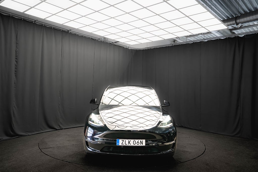 Tesla Model Y Long Range AWD DRAG PANO 1-ÄGARE BATTERITESTAD MOMS
