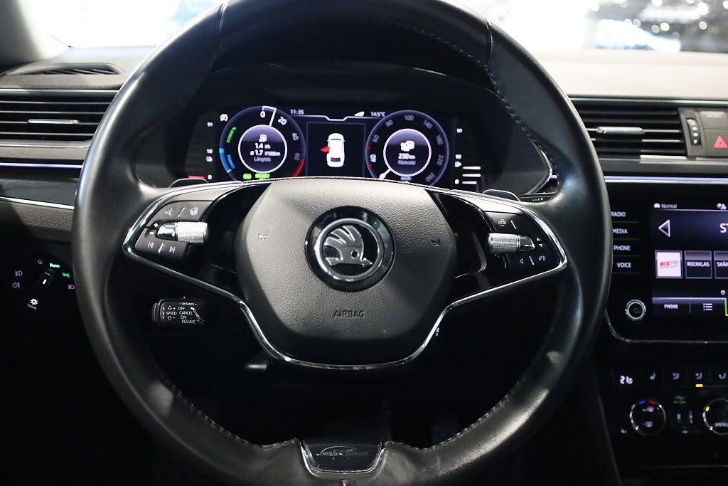 Skoda Superb 1.4 TSI iV L&K Drag Värmare Kamera Leasbar 2021