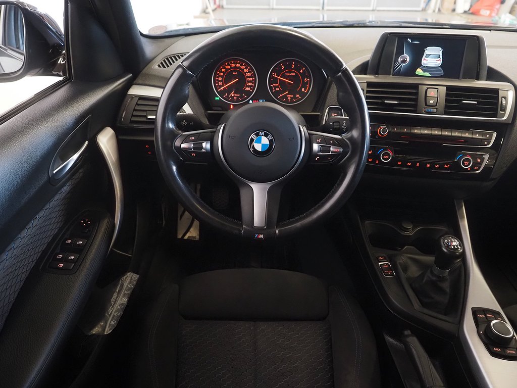 BMW 118 d xDrive 150hk M Sport Motorvärmare P-Sensorer 2017