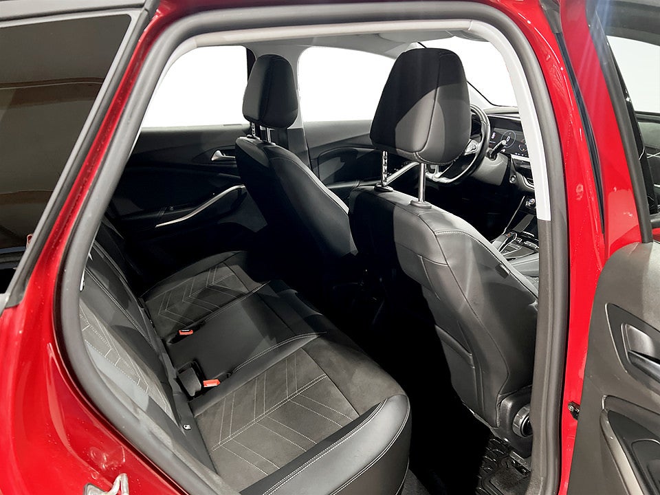 Bild på Opel Grandland Ultimate PHEV 300hk AUt AWD - B-KAMERA,DRAG