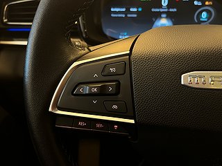 Maxus Euniq 6 70 kWh 360-kamera/Skinn/Panorama/MOMS/SoV-Däck