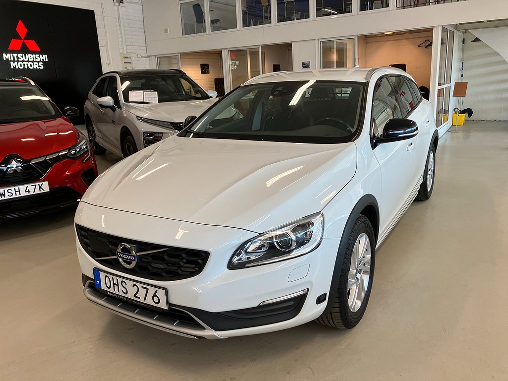 Volvo V60 Cross Country D3 Automat Momentum 