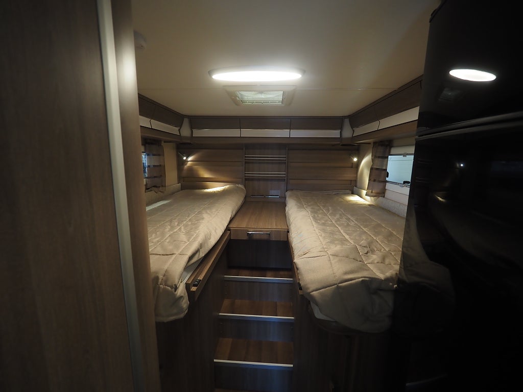 Kabe TMC Classic 740 LGB Långbädd I Solcell I Backkamera I 4250kg 2016