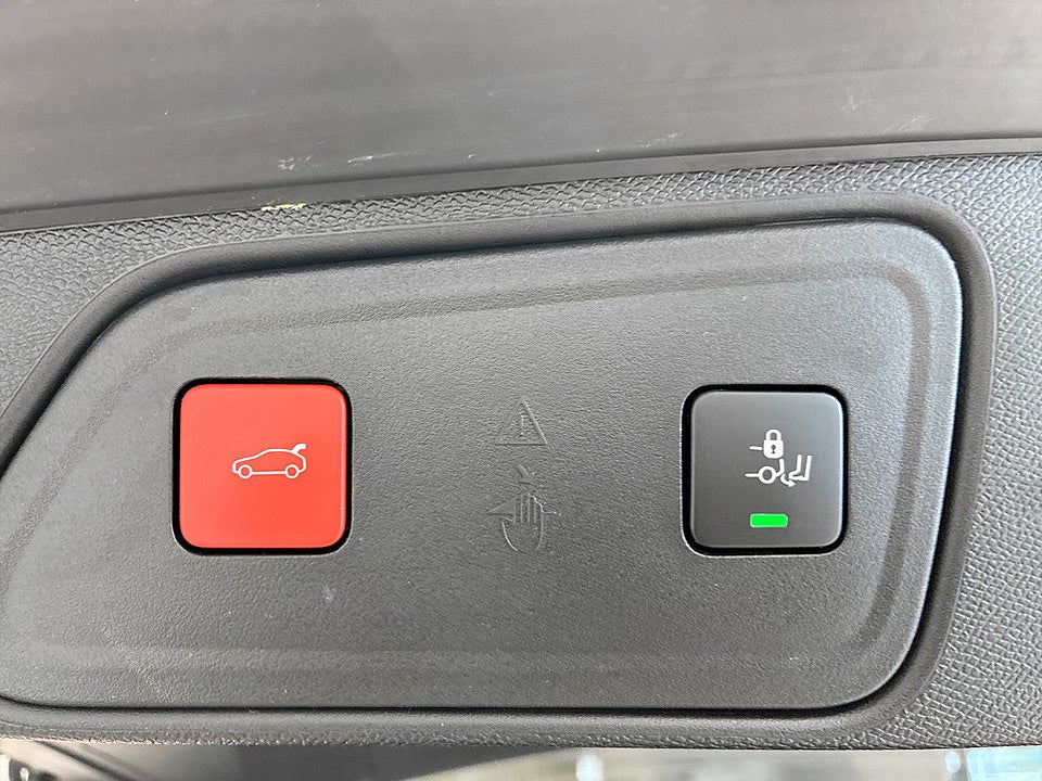 Bild på Peugeot 3008 GT 1,2 PT 130hk Aut DRAG MOTORISERAD BAKLUCKA