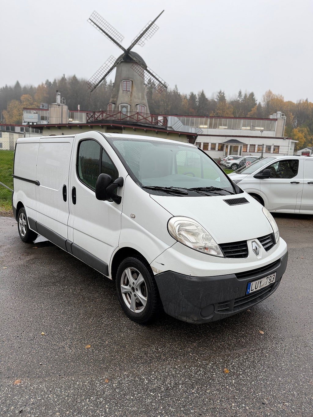 Renault trafic Skåpbil 2.9t 2.0 dCi Euro 4 nybesiktigad 