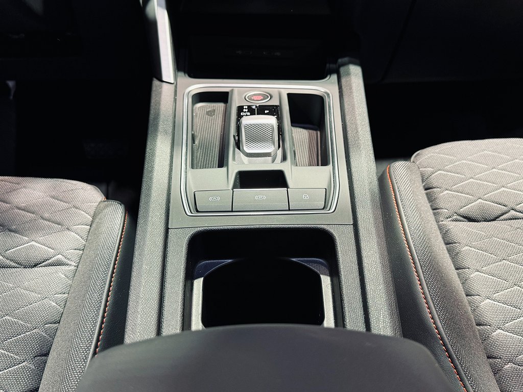 Seat Leon FR 204hk e-Hybrid PHEV |Kamera|Navi|Låga mil| 2021