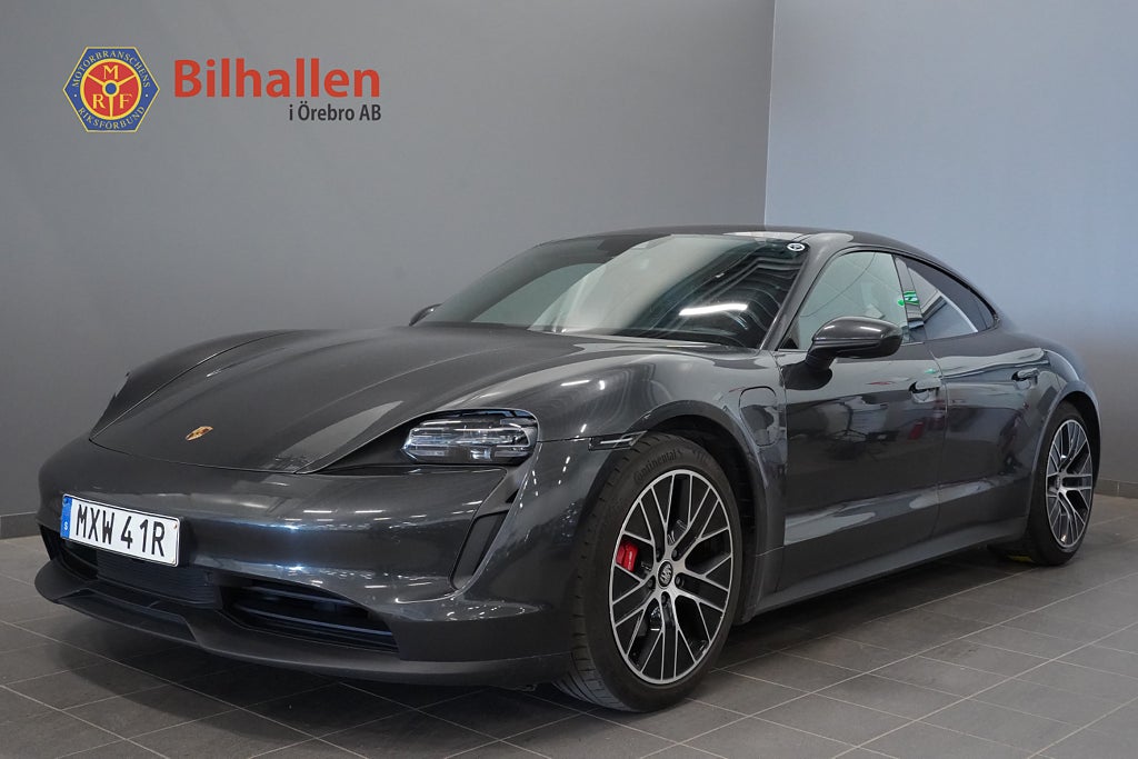 Porsche Taycan 4S Performance Panorama Sport Chrono Kamera BOSE