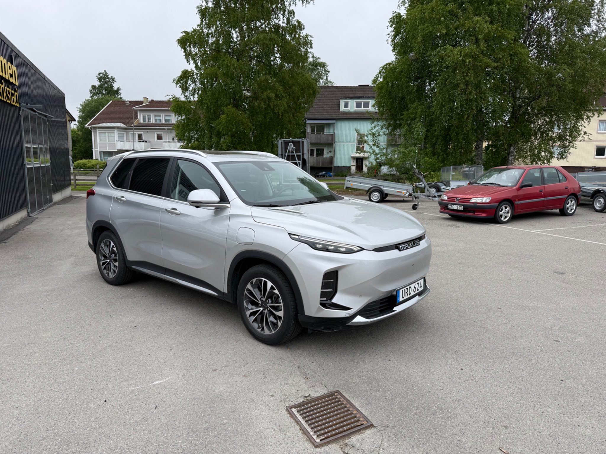 Maxus Euniq 6 70 kWh Exclusive Helläder 2022, kuva 2/34