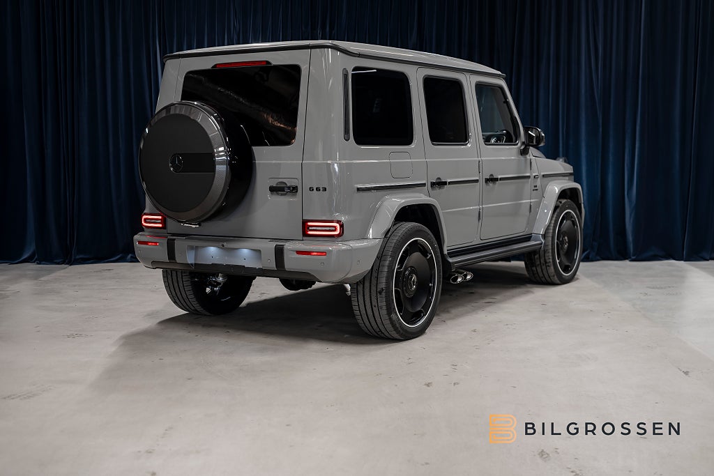 Mercedes-Benz G63 AMG Superior Line Full Kolfiber Massage TV Vinter Paket