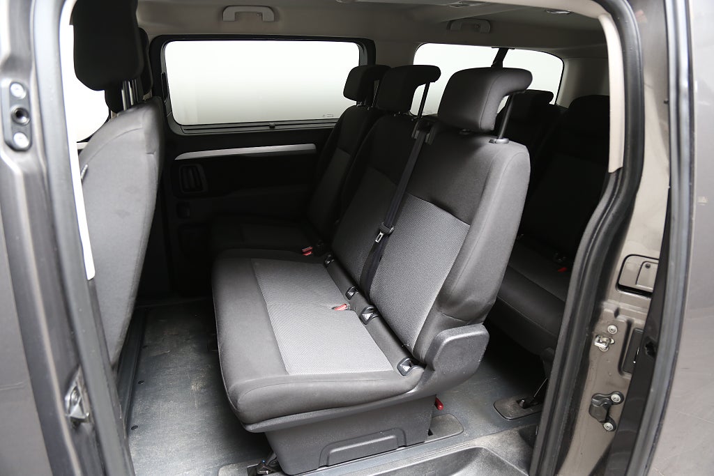 Toyota Proace Verso 2,0 D-4D 144hk Aut 9-sits Värmare Drag Leasbar