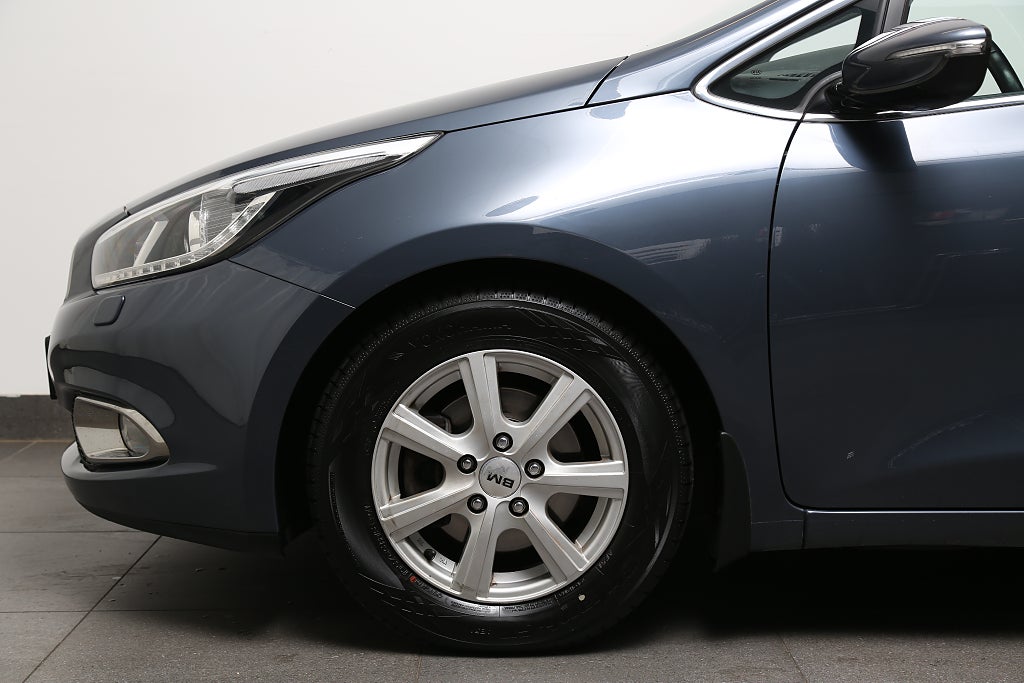 Kia Ceed 1,6 CRDi EX 110hk Eco Comfort 5D Dragkrok 2014