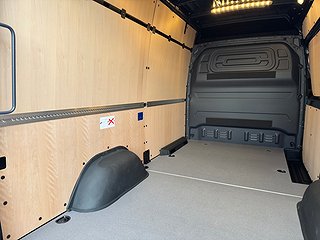 Transportbil - Skåp Mercedes-Benz Sprinter 20 av 21