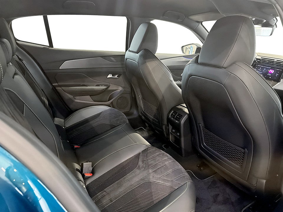 Bild på Peugeot 408 GT 1.2 PT 130hk Aut B-KAMERA ELSTOL