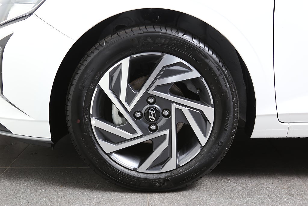 Hyundai i20 1.25 MPi Essential Manuell 0,99% Räntekampanj 2025