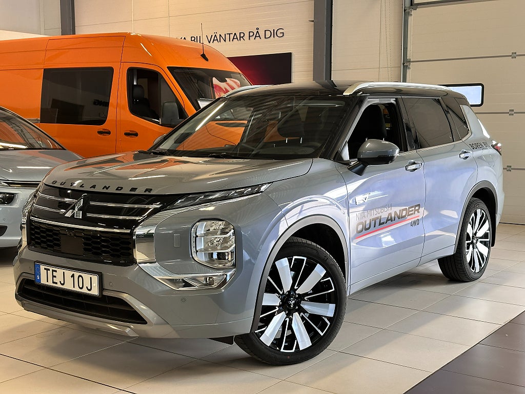 Mitsubishi Outlander PHEV CVT AWD 306hk Instyle Panorama Dragkrok