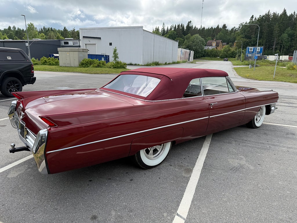 Cadillac Convertible de Ville 7.0 0kr insats 3230kr/mån