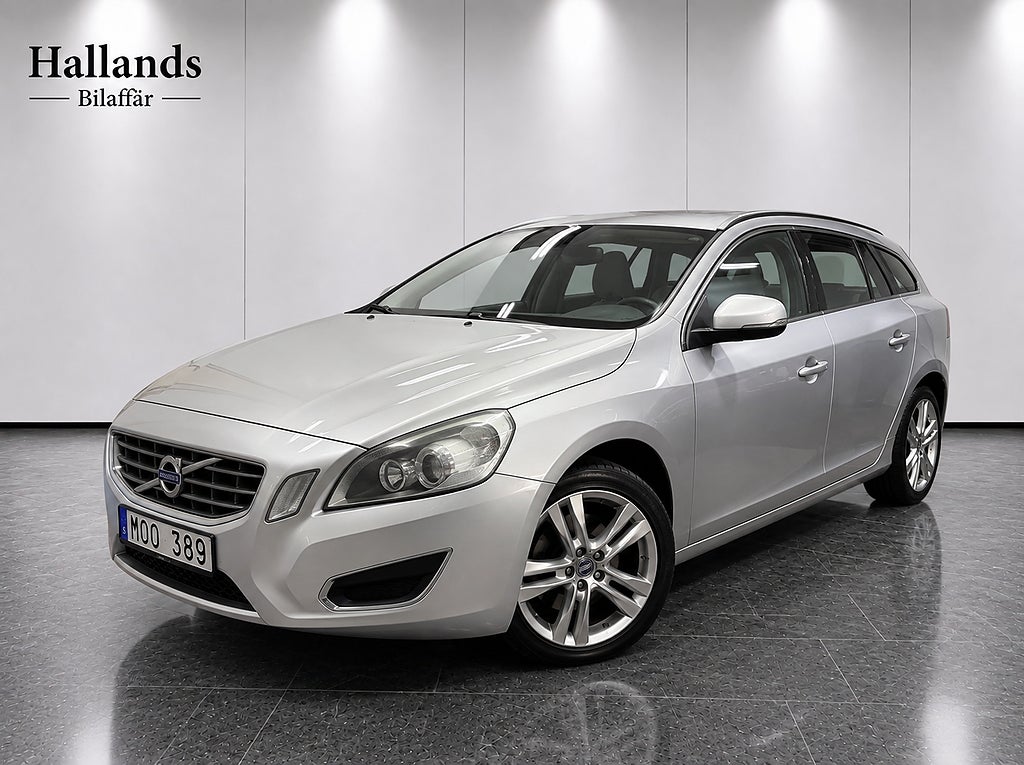 Volvo V60 D3 Momentum Business Edition Pro / Nyservad / Drag