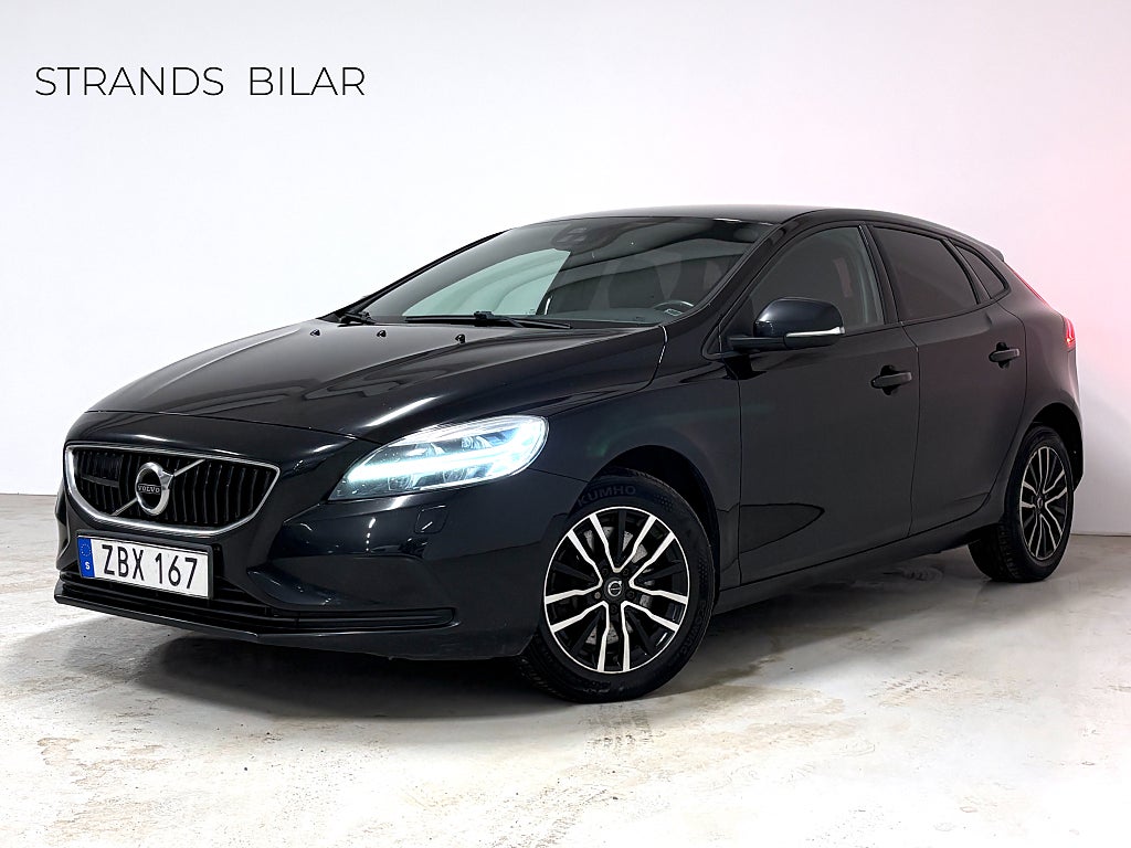 Volvo V40 D3 Momentum /Kamera /VOC /Adaptiv /Keyless /Kamrem bytt