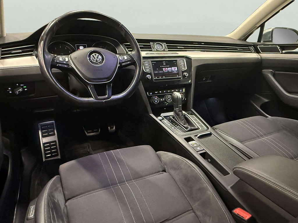 Volkswagen Passat Alltrack 2.0 TSI 4Motion Alltrack DSG 220 HK Full servad - miniatyr 13