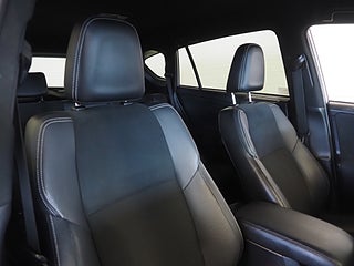 SUV Toyota RAV4 13 av 25