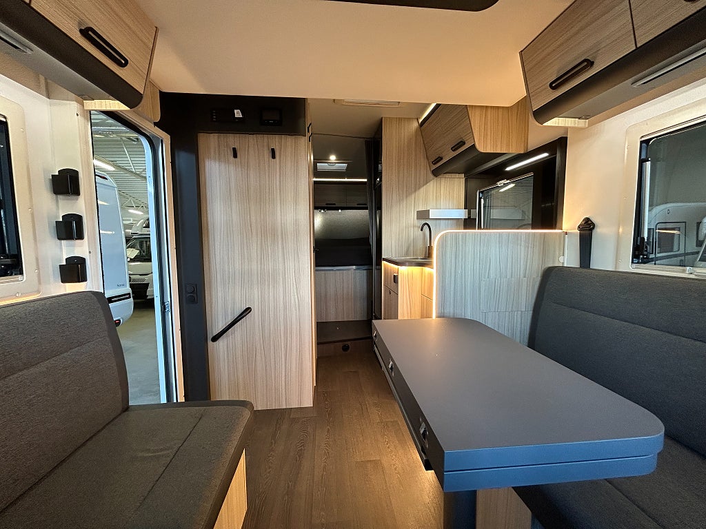 Sun Living s 72 DC / Clesana / Hyd-stöd / Aut / Taksäng - Sun Living