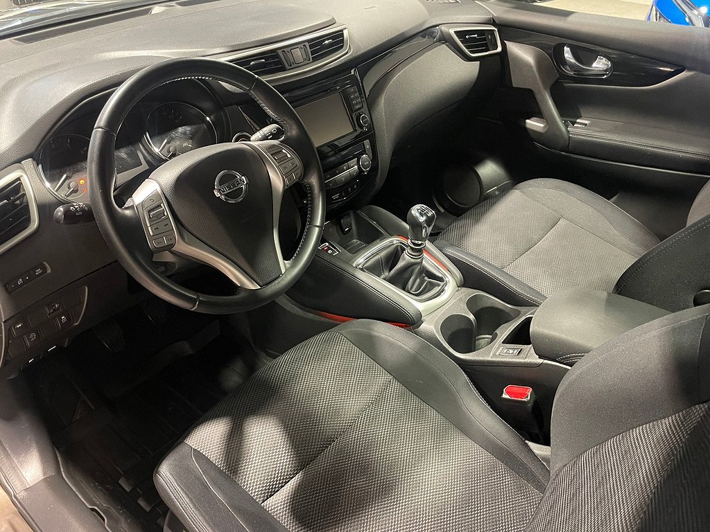 Nissan Qashqai 1.6 | 1 ägare | PANO | 360-kam | M&K värmare 2017