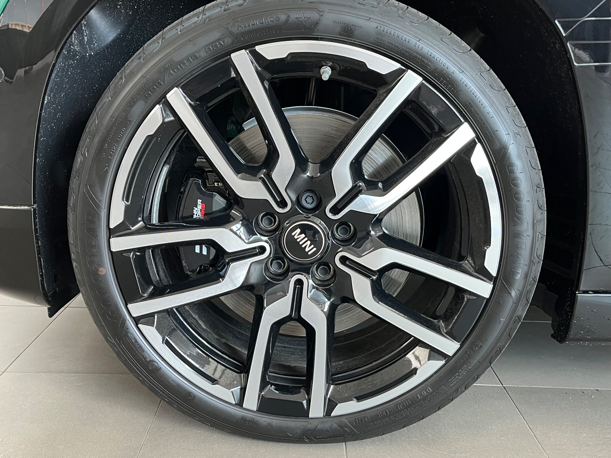 MINI Aceman SE JCW Trim S Plus Paket 2026, bild 5/10