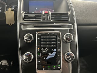 Volvo XC60 D4 AWD Automat R-Design Kamrem Bytt/Kamera/Drag/S&VDäck – bild 11