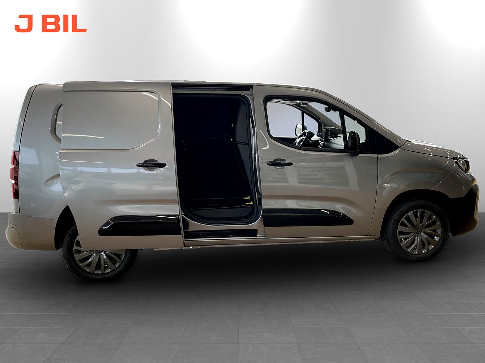 Bild på Peugeot Partner Plus 130hk Aut L2 - EDITION! SERVICE & V-HJUL INGÅR!