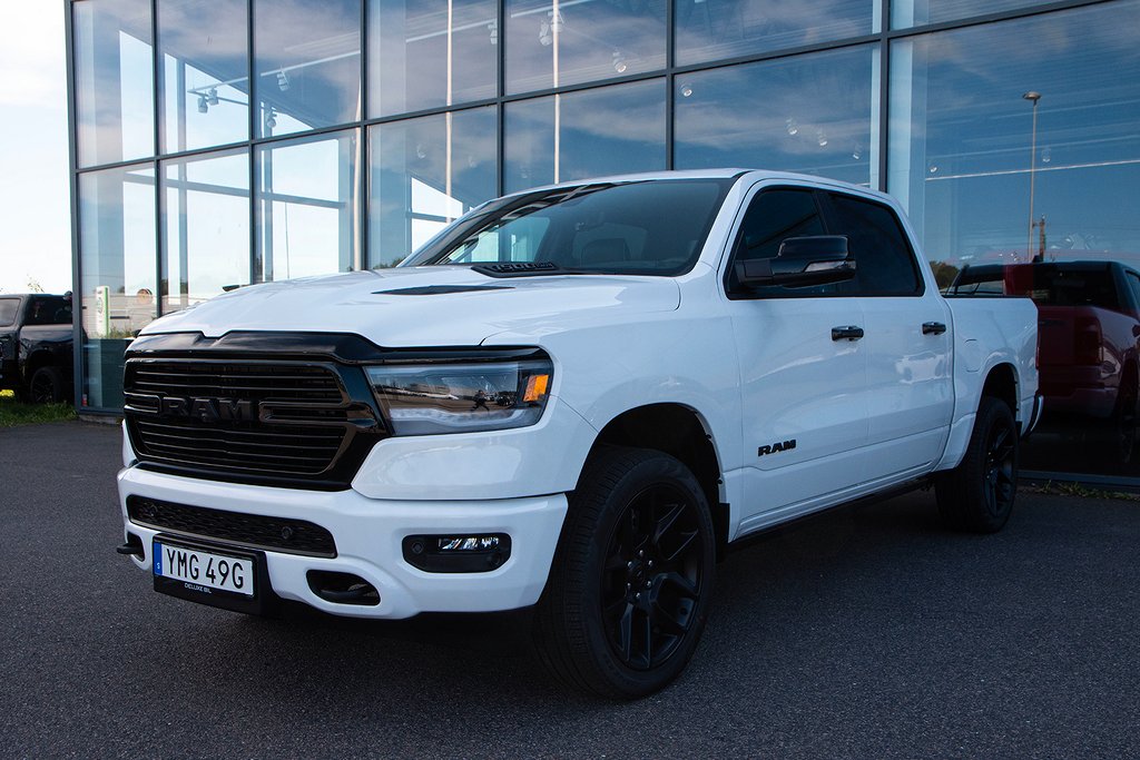 Dodge RAM 1500 Laramie Premium Night Edition 4.995 kr / mån!