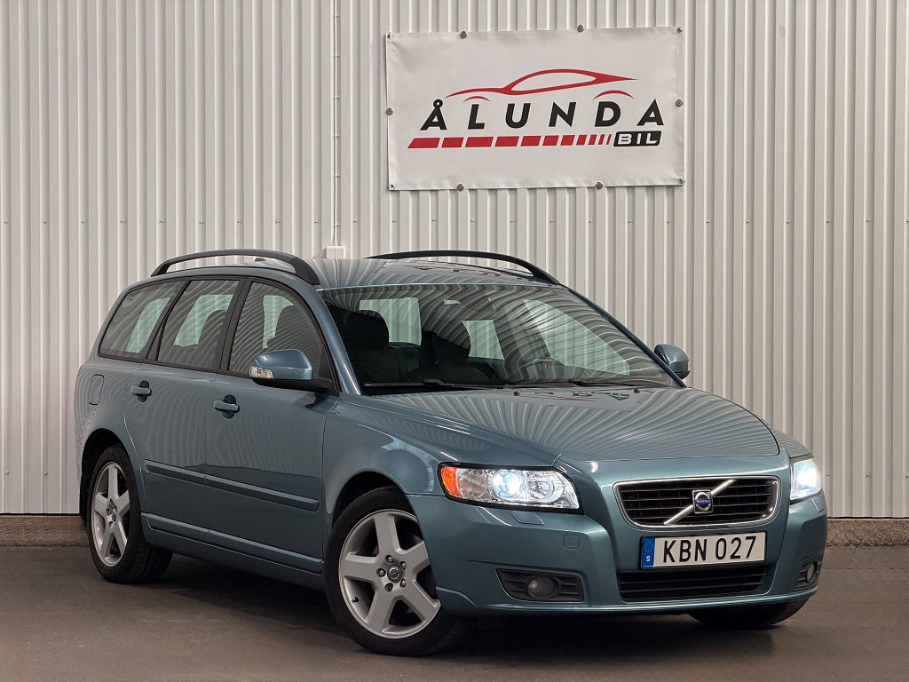 Volvo V50 2.4 Momentum Kamrembytt / Välservad / P-Sensörer