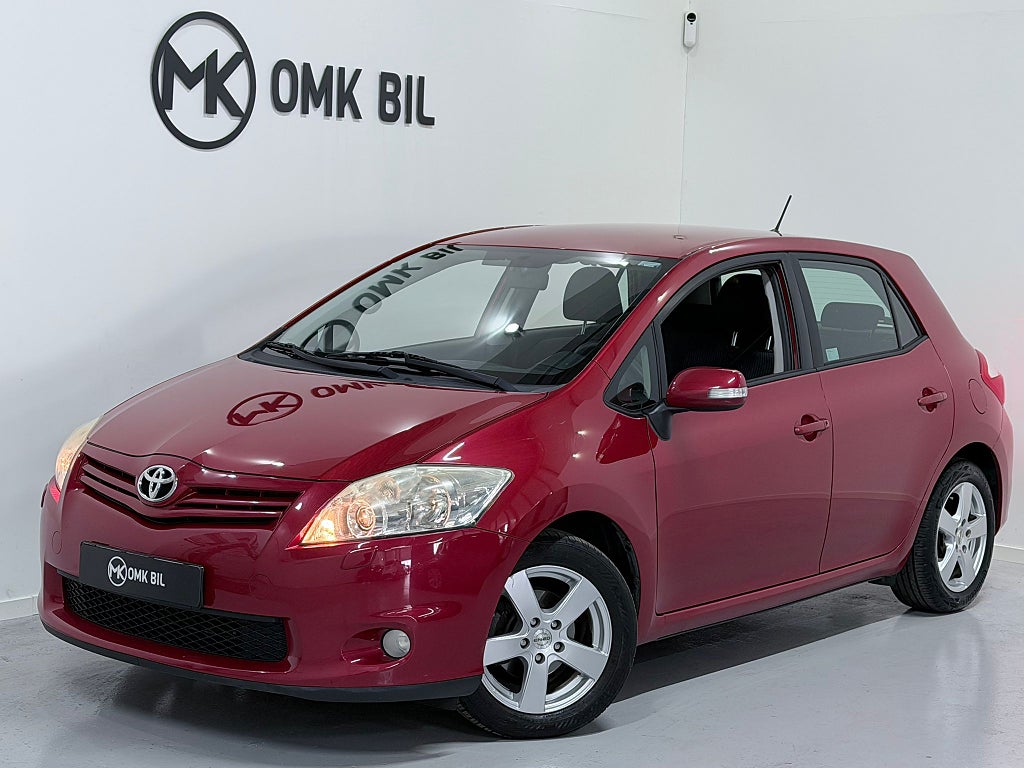 Toyota Auris 5-dörrar 1.6 Valvematic Plus  / Ny Servad