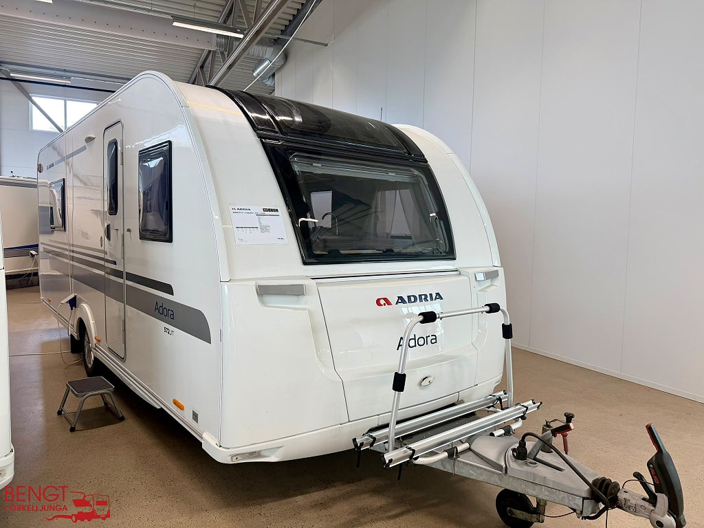 Adria ADORA 572 UT | Långbäddar | ALDE | Lufttält