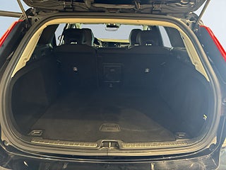 Volvo V60 D3 AWD Momentum Dvärme Dragkrok Navi Rattvärme S&V-däck – bild 12