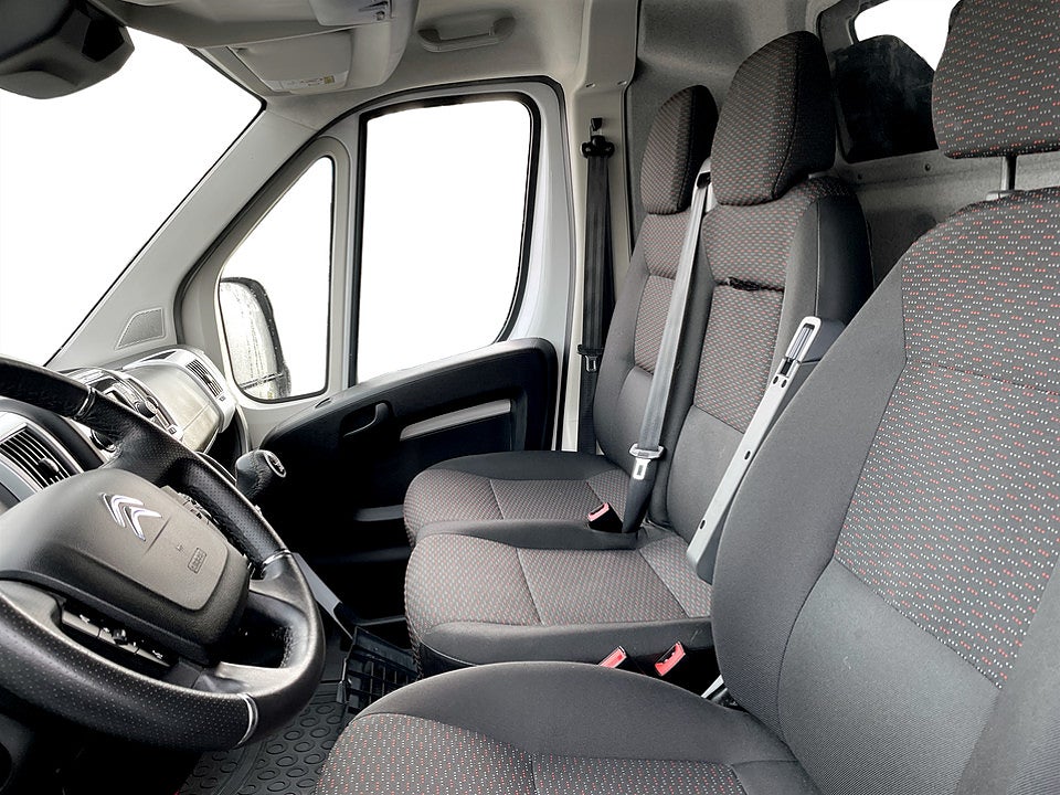 Bild på Citroen Jumper Bus Pre 2.2 BHDi 165hk L3H2 NYBILSGARANTI TOM 2028