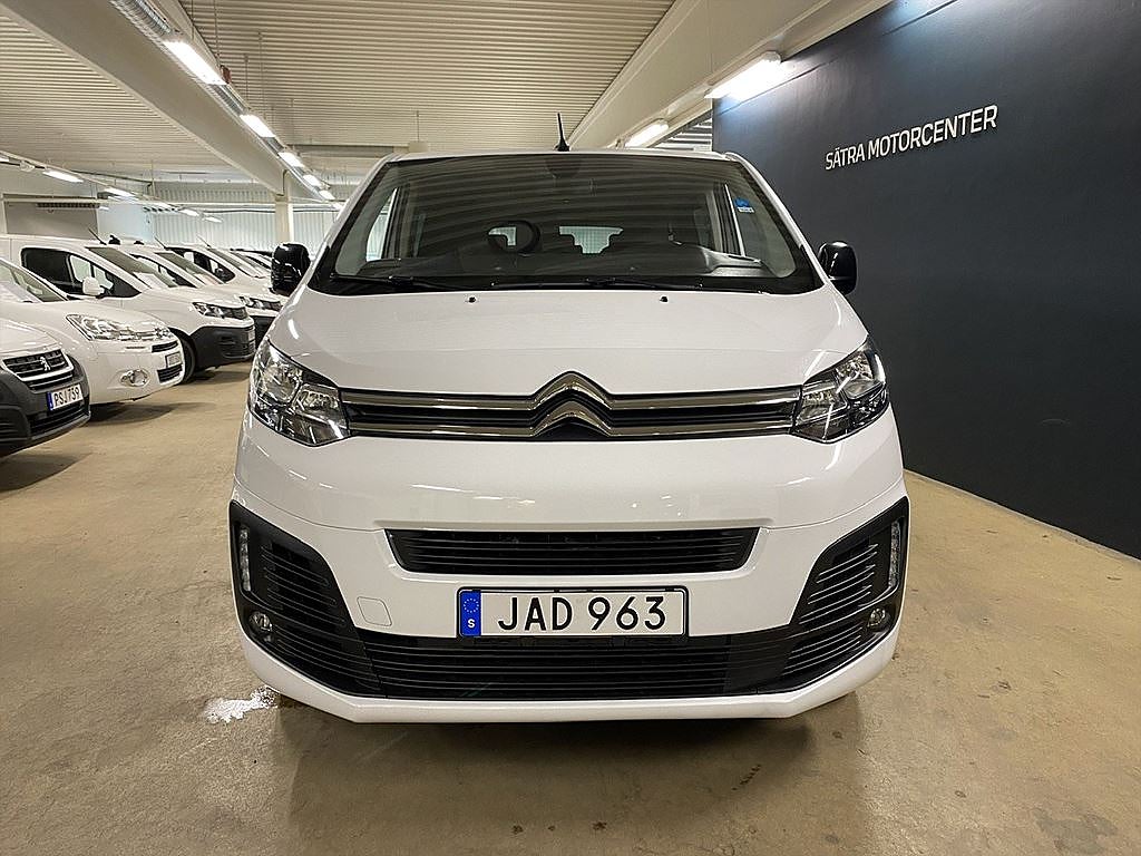Bild på Citroën e-SpaceTourer 75kWh 136hk Aut - 9-SITS, B-KAMERA