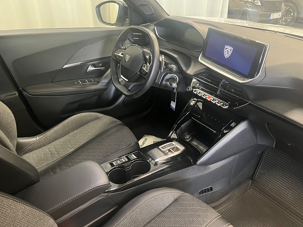 Peugeot 2008 Allure Hybrid 145 1.2 Aut thumbnail